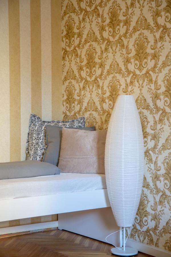 Luxury Downtown Home By Anna Budapest Kültér fotó