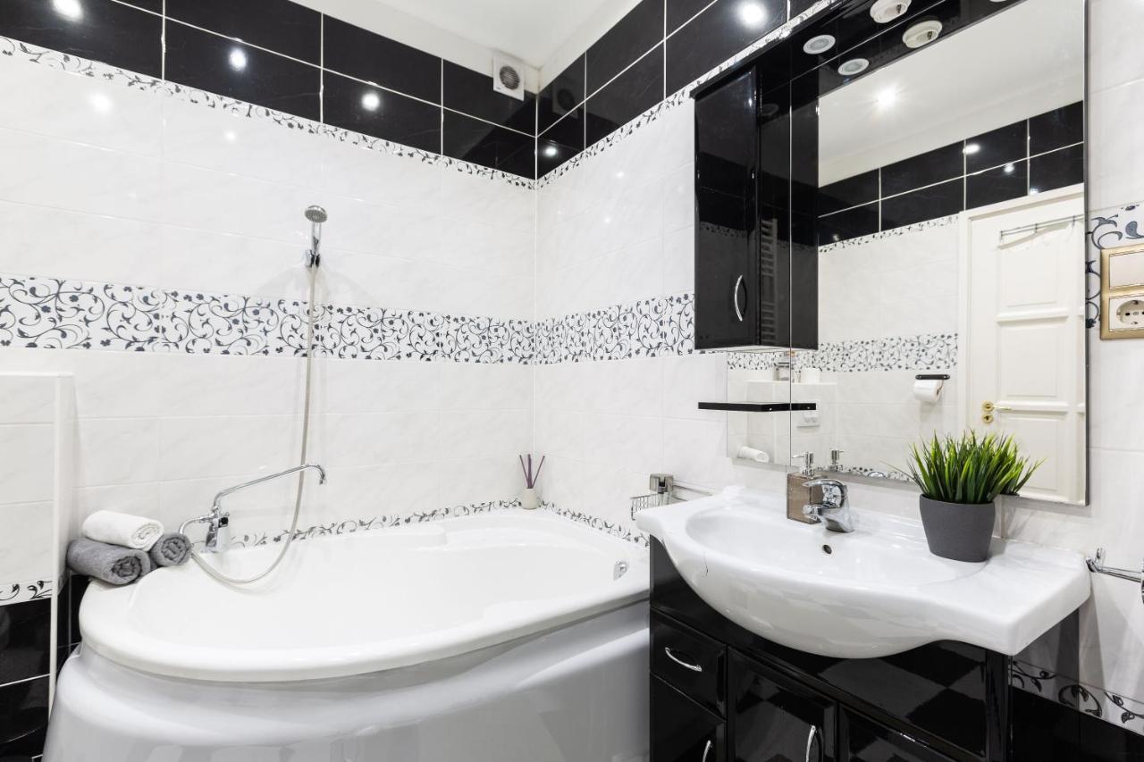 Luxury Downtown Home By Anna Budapest Kültér fotó