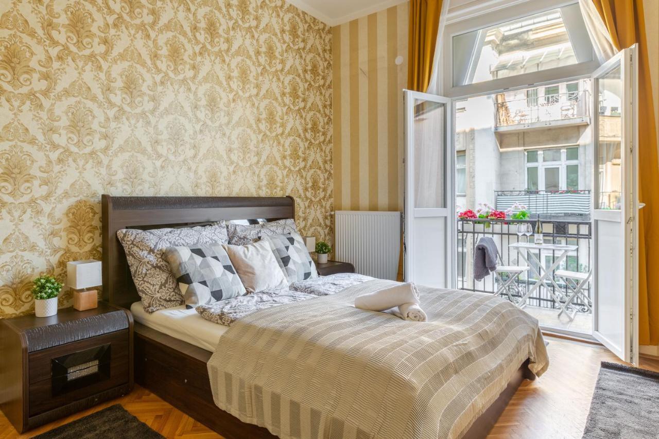 Luxury Downtown Home By Anna Budapest Kültér fotó