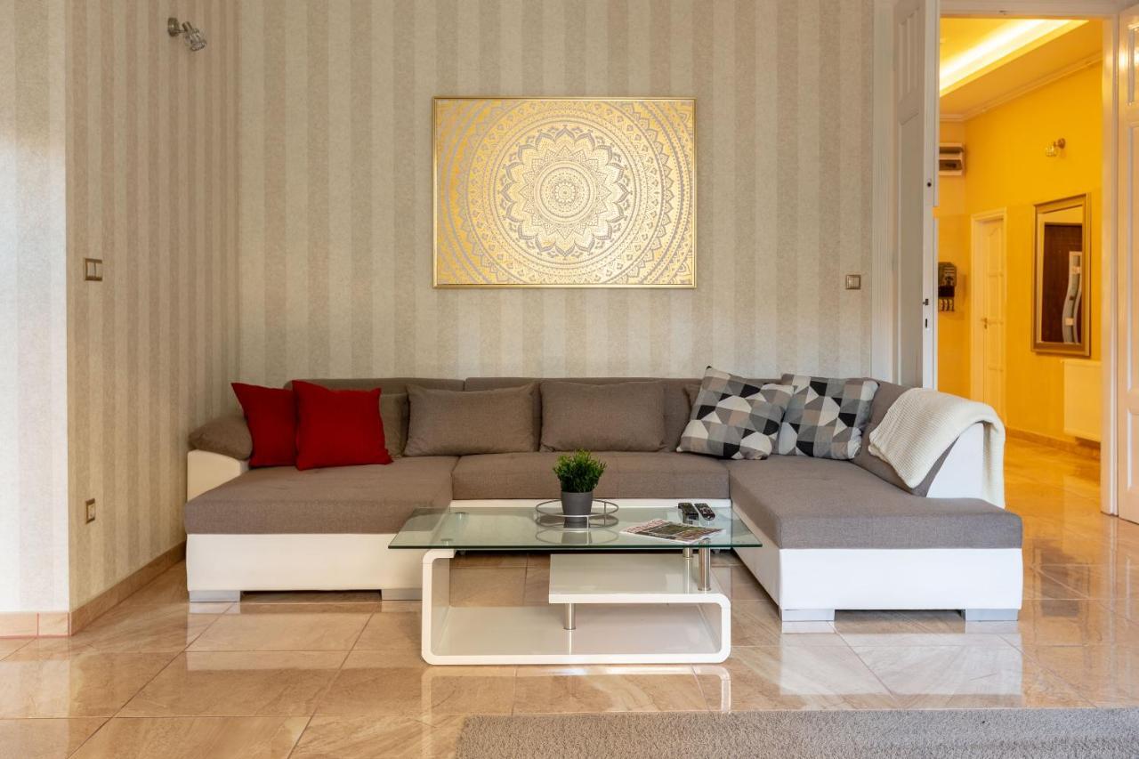 Luxury Downtown Home By Anna Budapest Kültér fotó