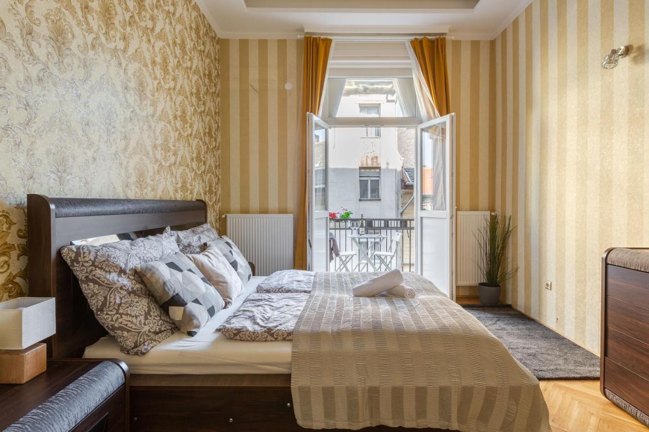 Luxury Downtown Home By Anna Budapest Kültér fotó
